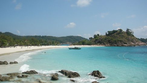 Pantai Teluk Dalam